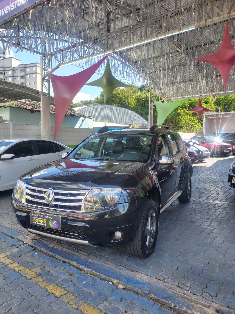 RENAULT DUSTER
