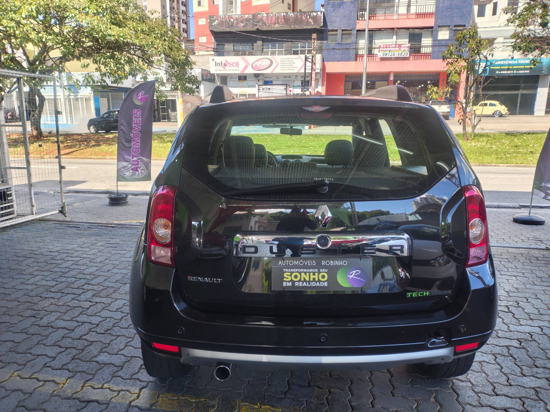RENAULT DUSTER