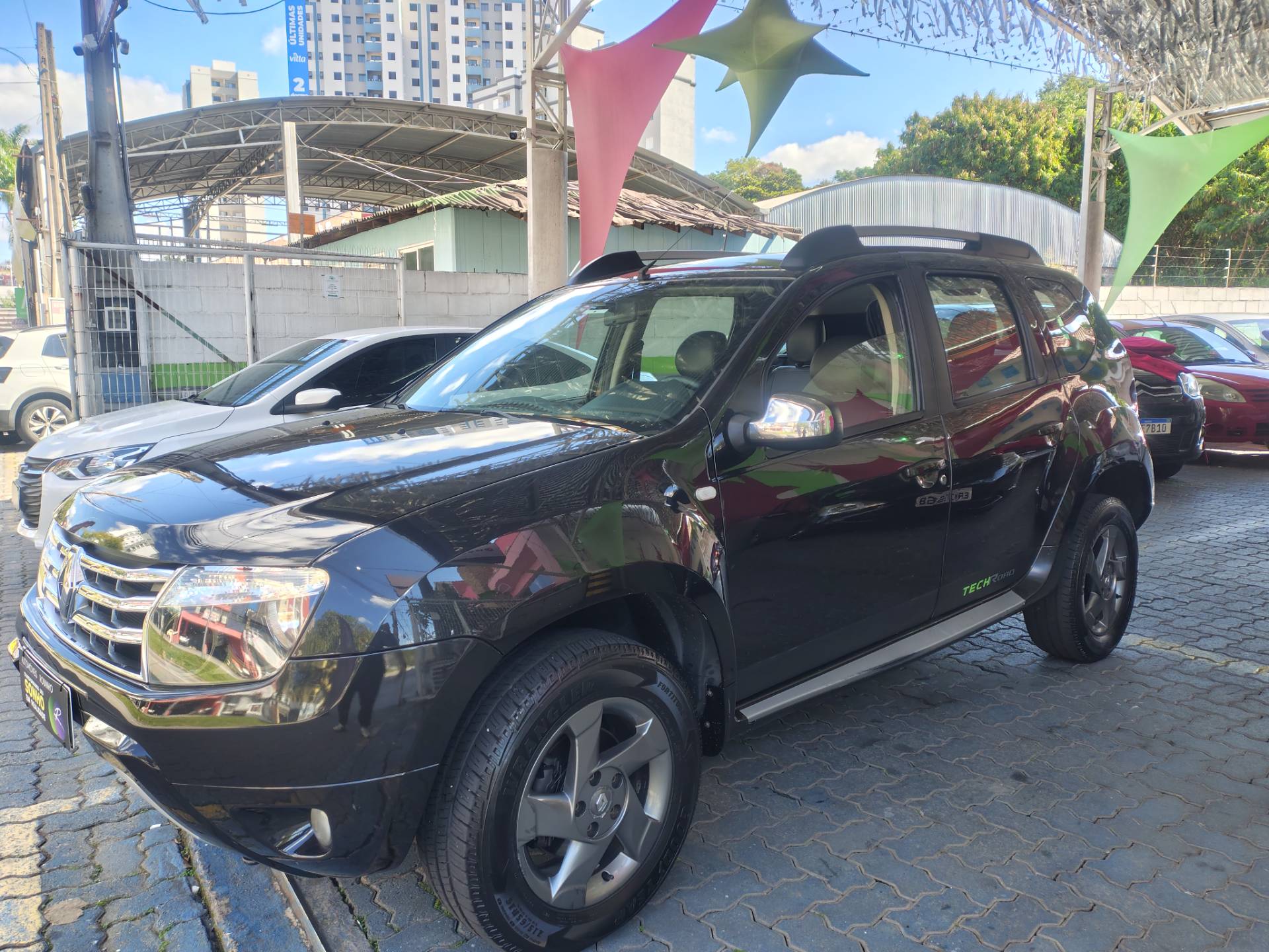 RENAULT DUSTER