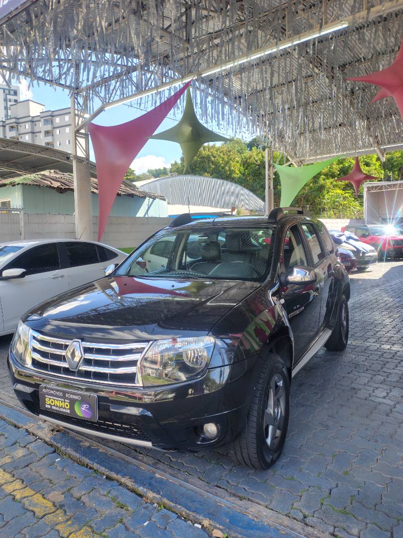 RENAULT DUSTER