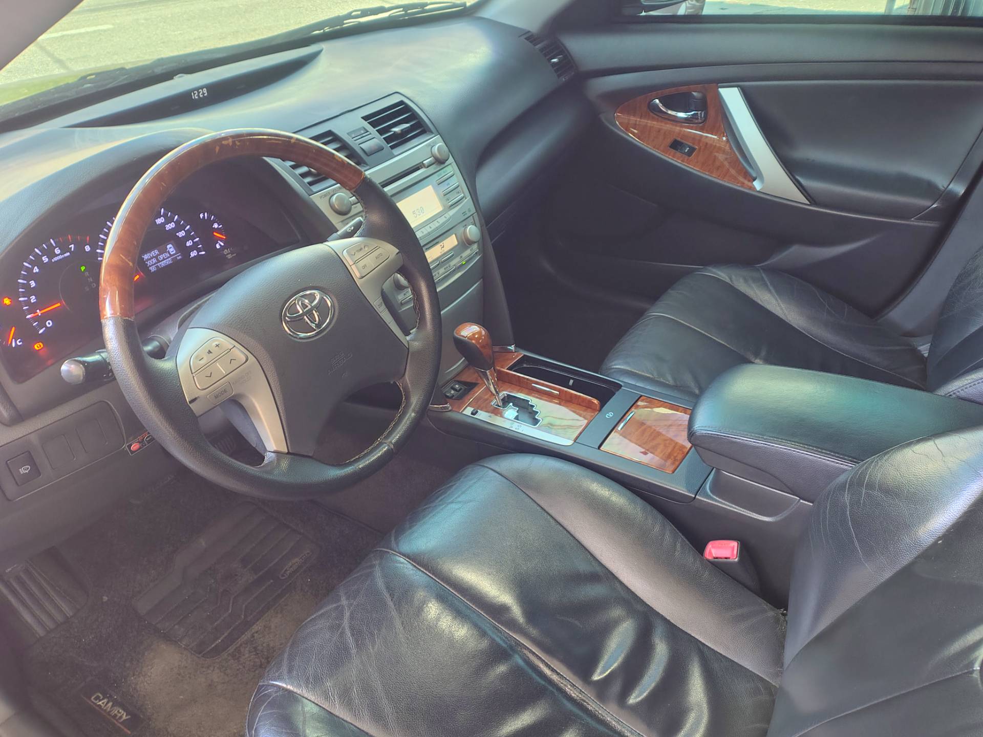 TOYOTA CAMRY