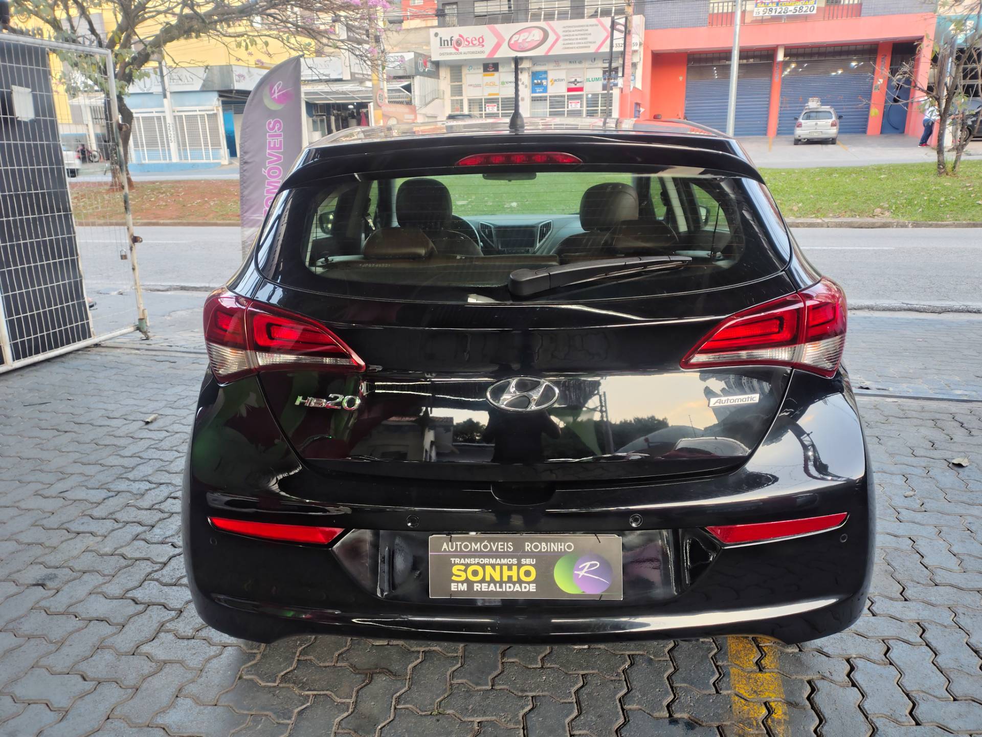 HYUNDAI HB20