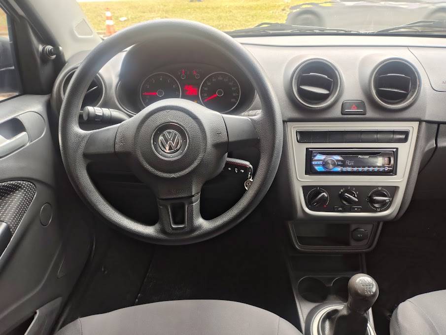 VOLKSWAGEN GOL