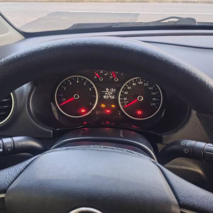 VOLKSWAGEN GOL