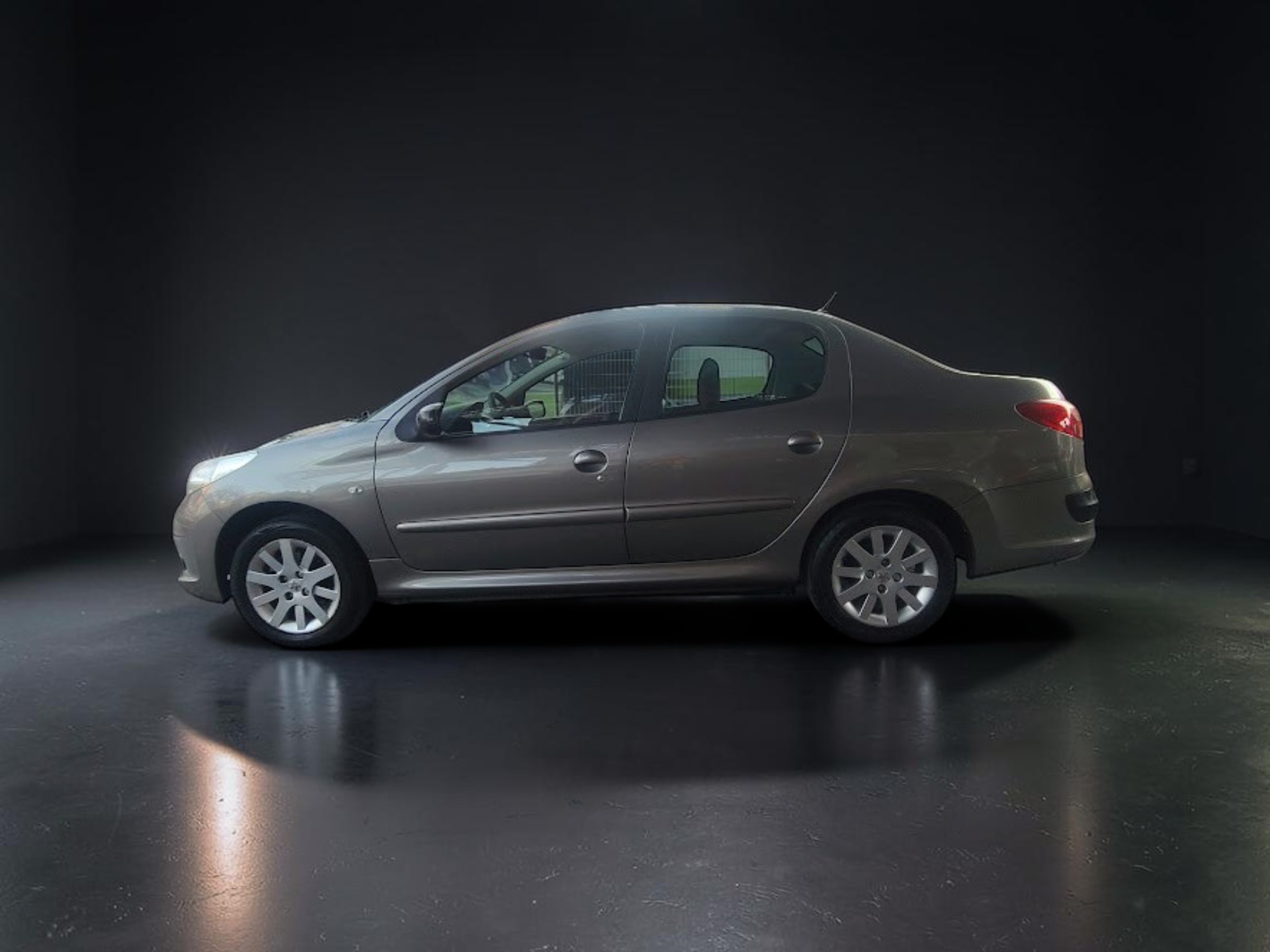 PEUGEOT 207