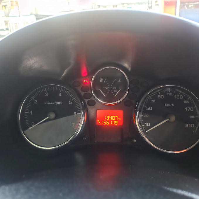 PEUGEOT 207
