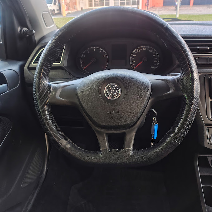 VOLKSWAGEN GOL