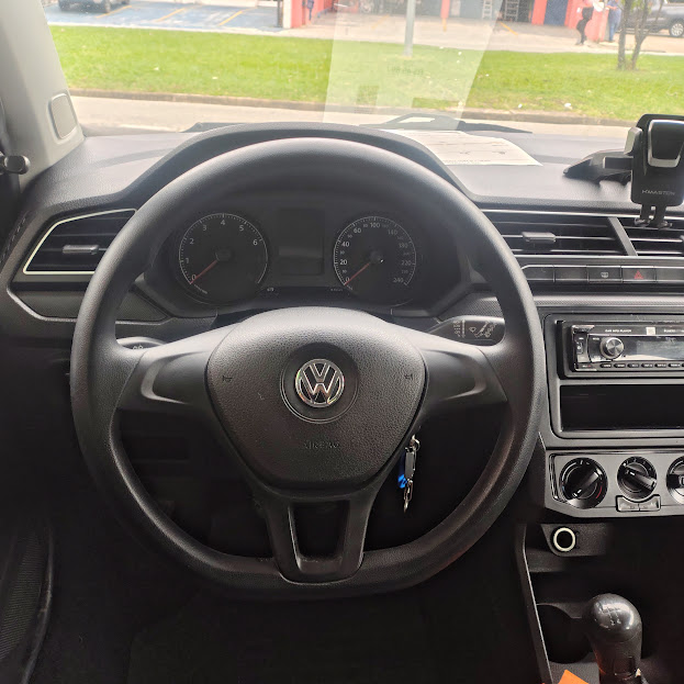 VOLKSWAGEN GOL