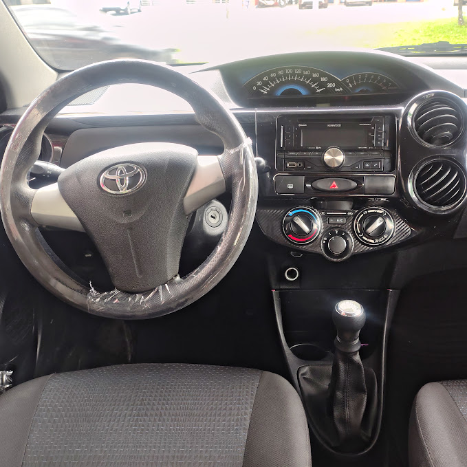 TOYOTA ETIOS
