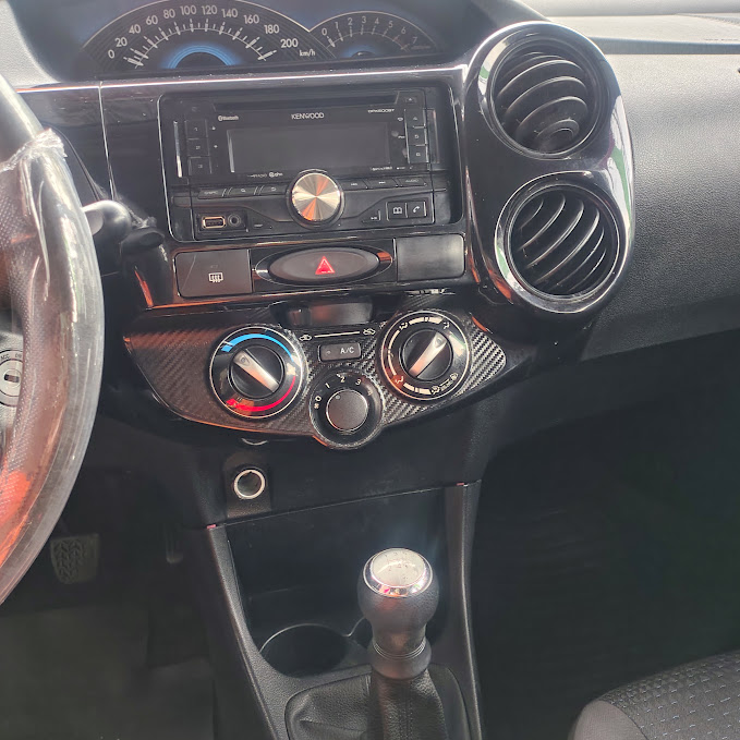TOYOTA ETIOS