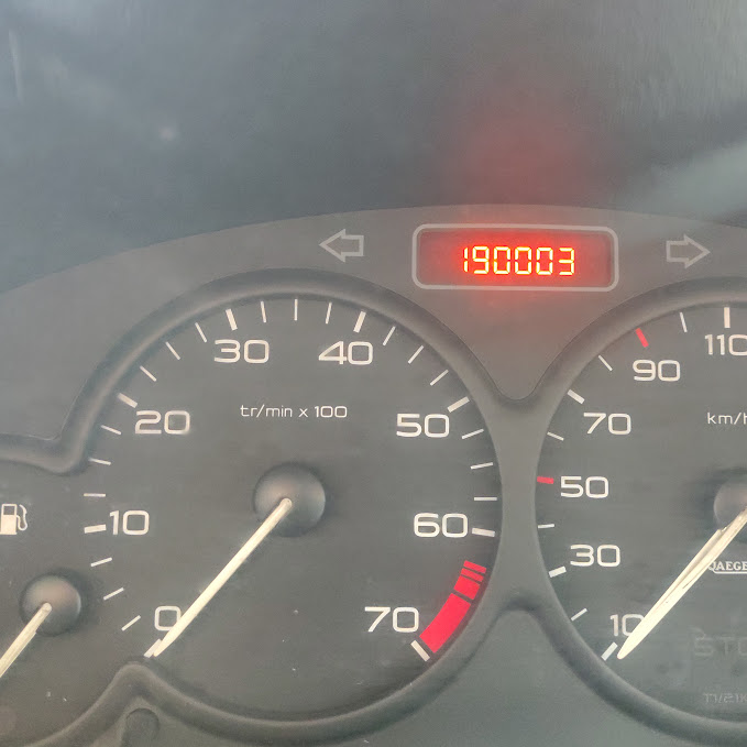 PEUGEOT 206