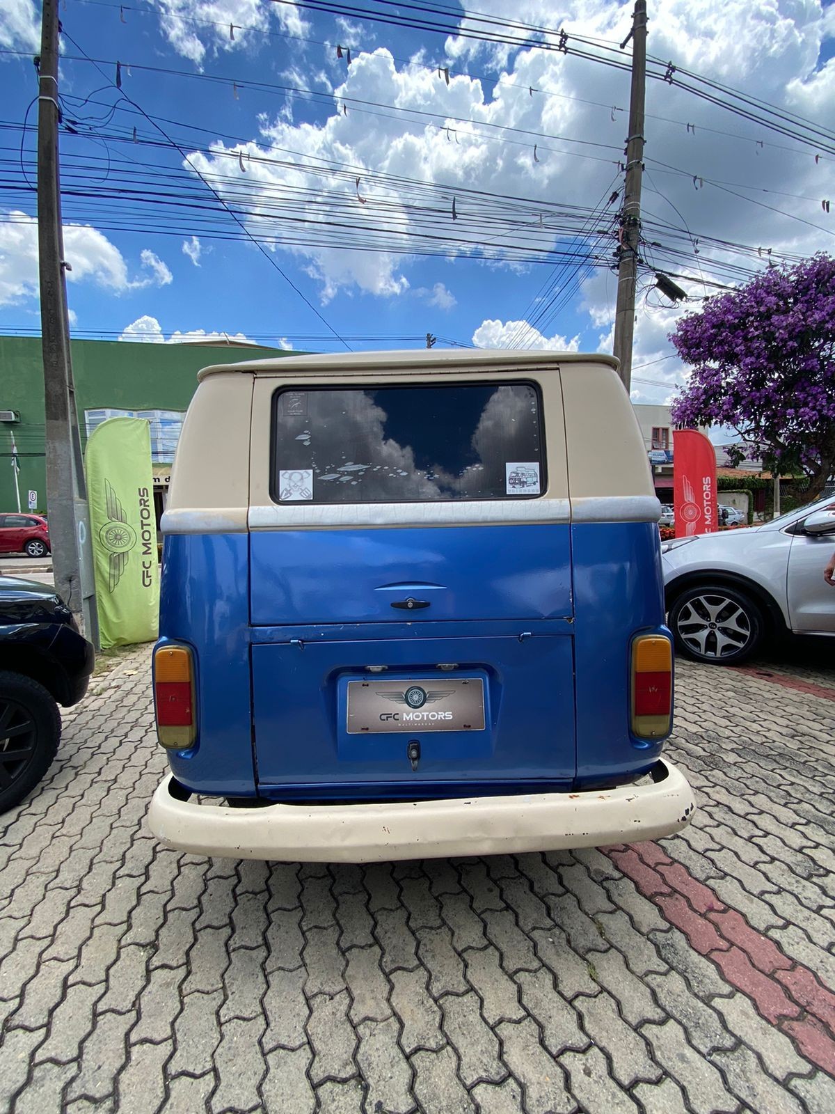 VOLKSWAGEN KOMBI 1.6 FURGÃO 8V