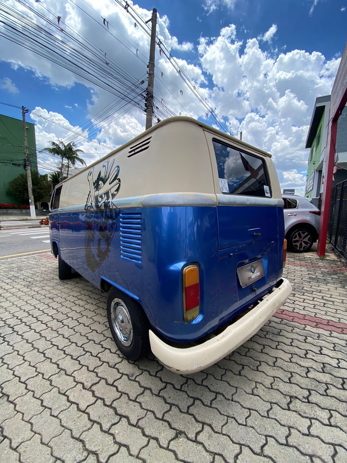 VOLKSWAGEN KOMBI 1.6 FURGÃO 8V