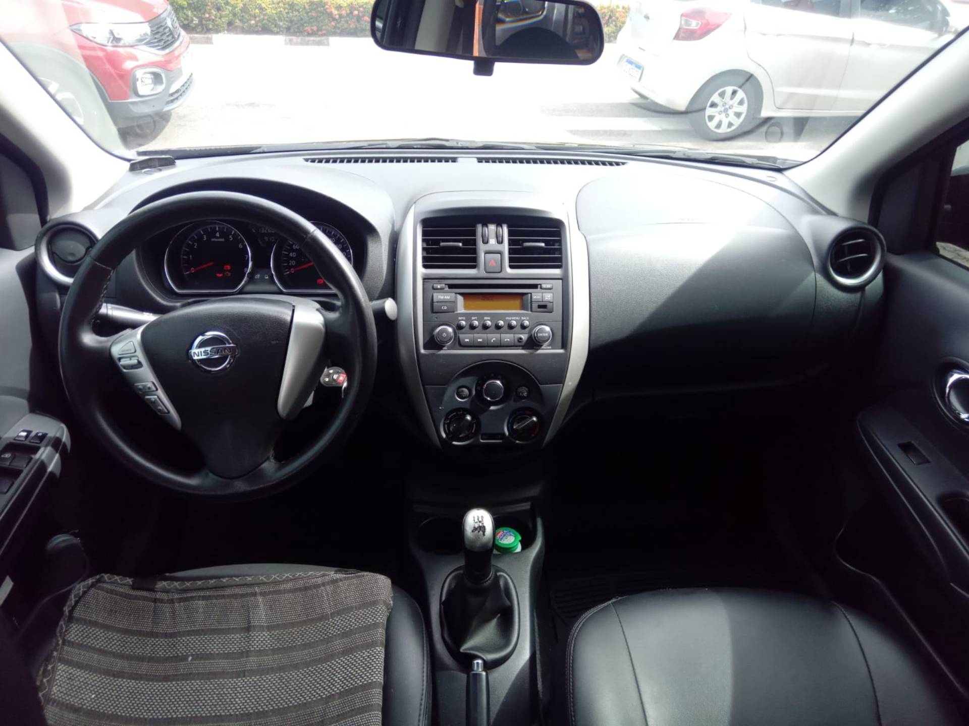 NISSAN VERSA