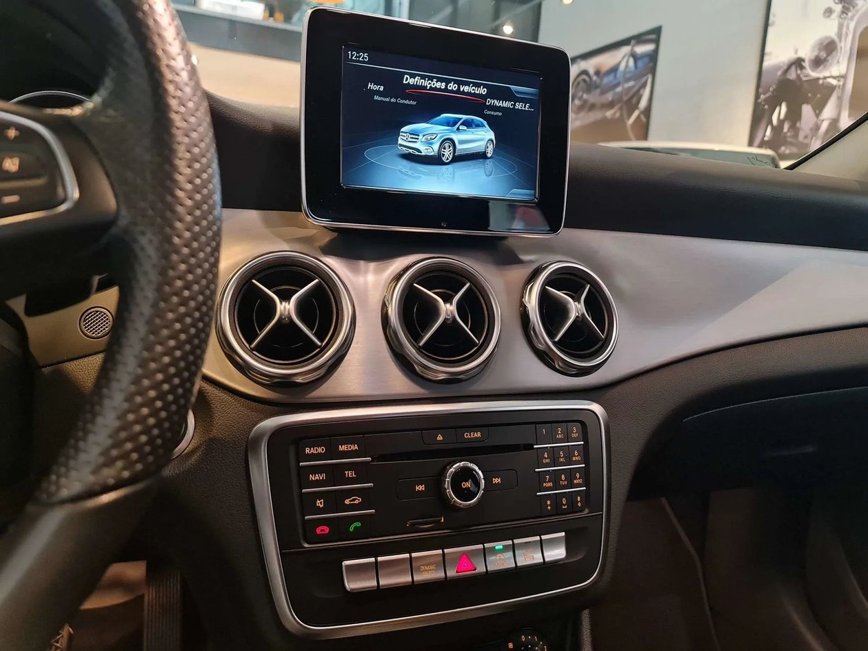 Car Image 12