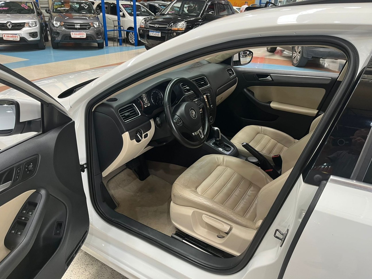 Car Image 8