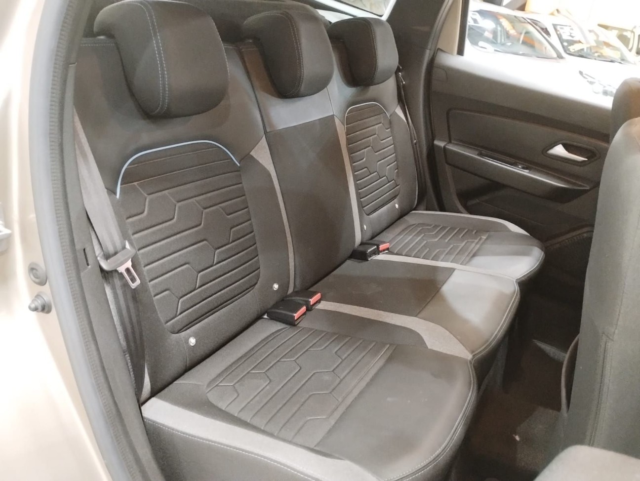 Car Image 10