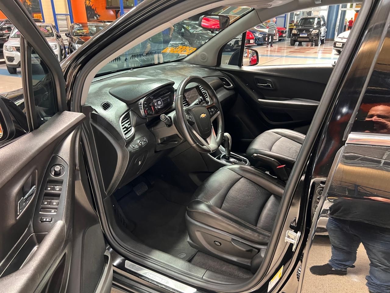 Car Image 8