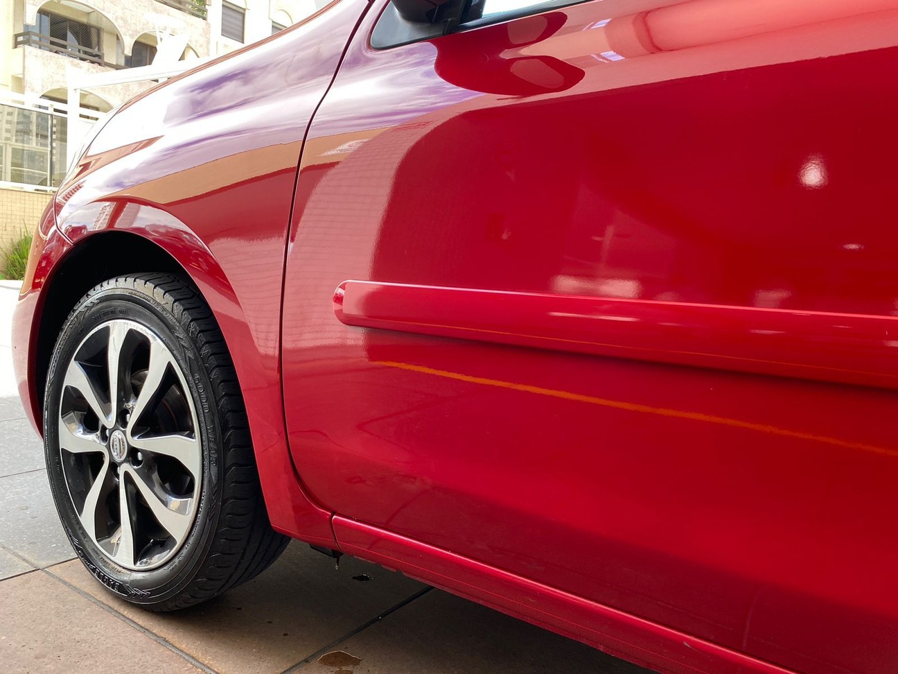 Car Image 9