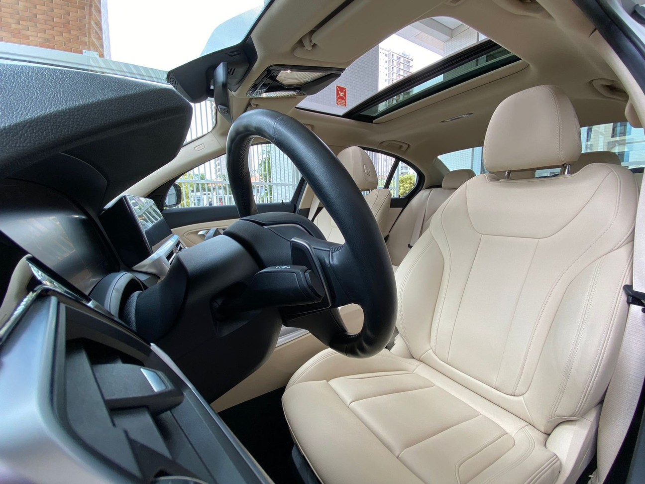 Car Image 24