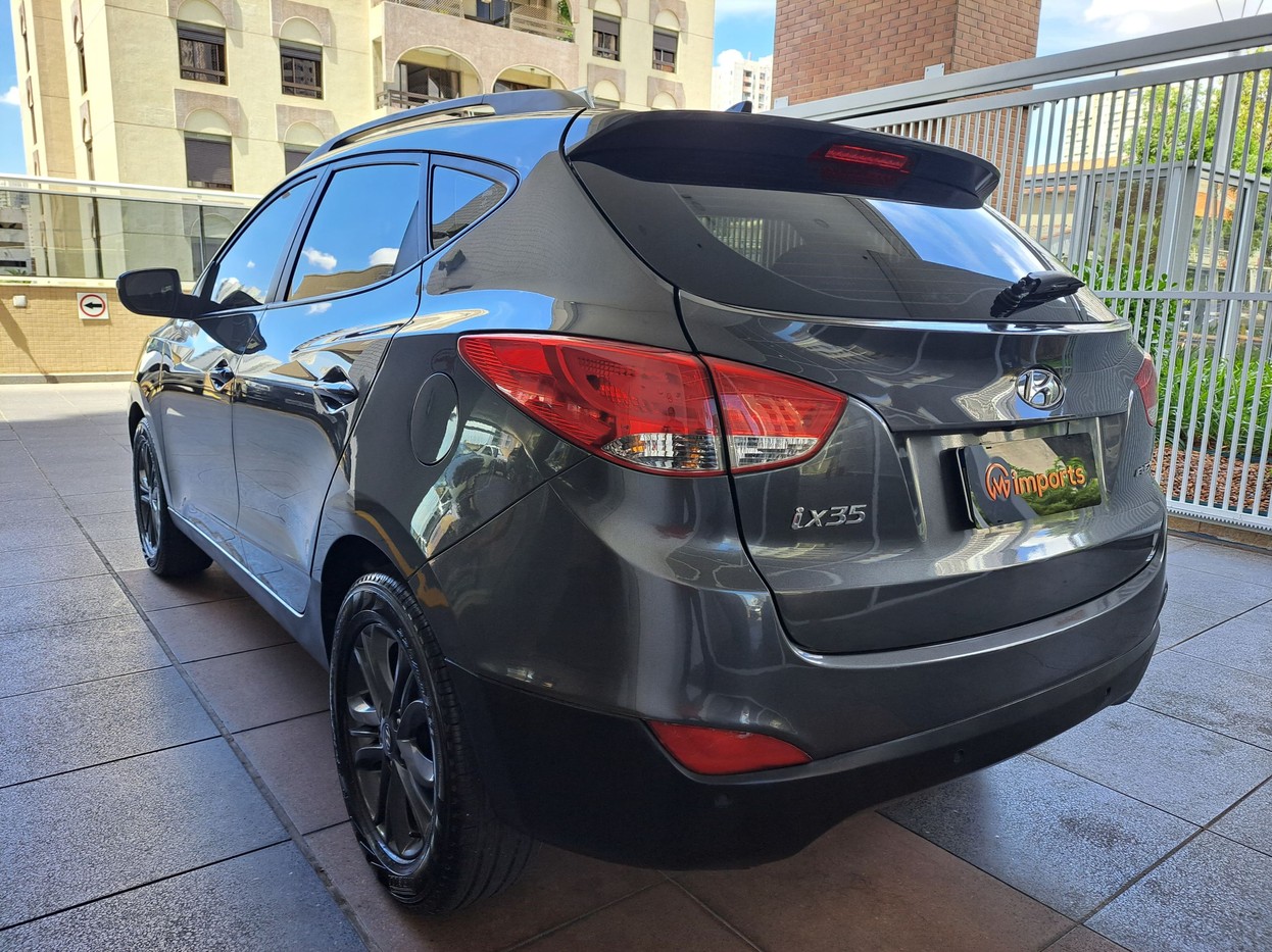 Car Image 6