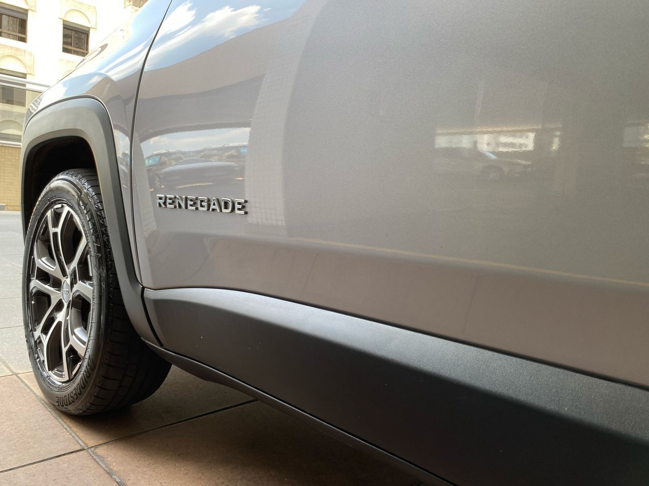 Car Image 9