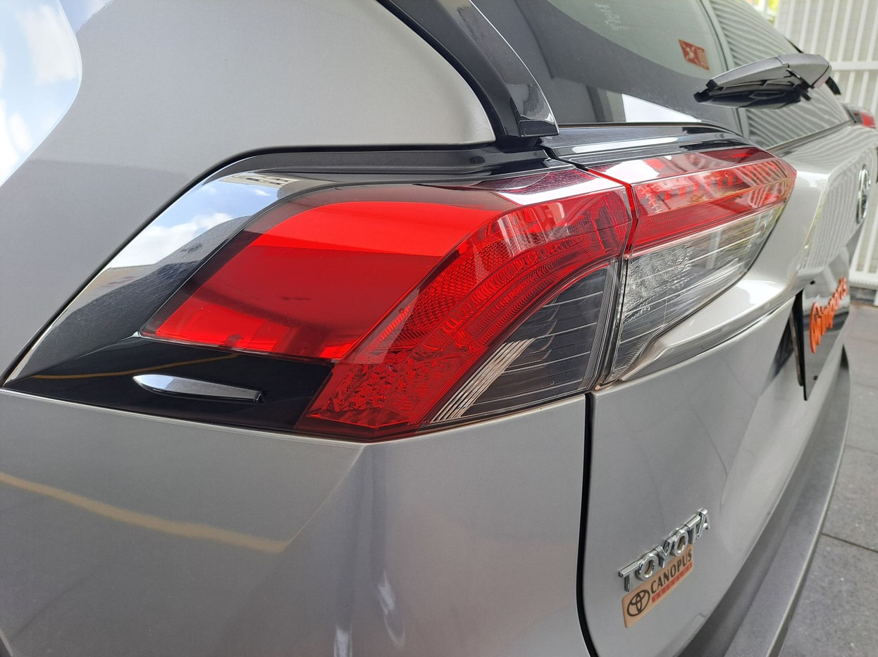 Car Image 10
