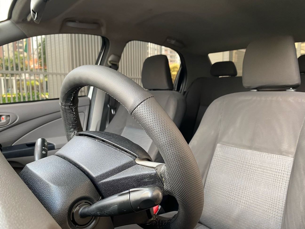 Car Image 21