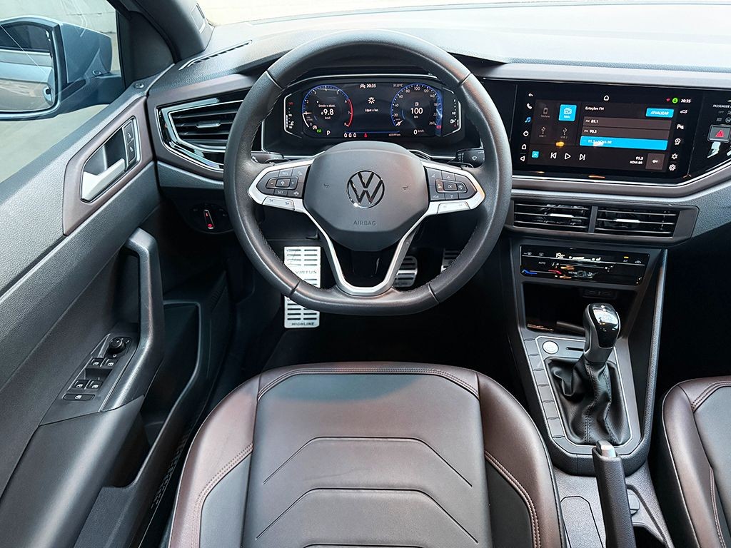 VOLKSWAGEN VIRTUS