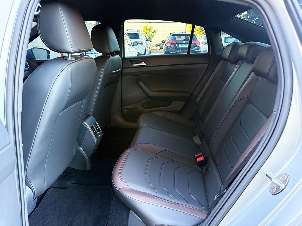 VOLKSWAGEN VIRTUS