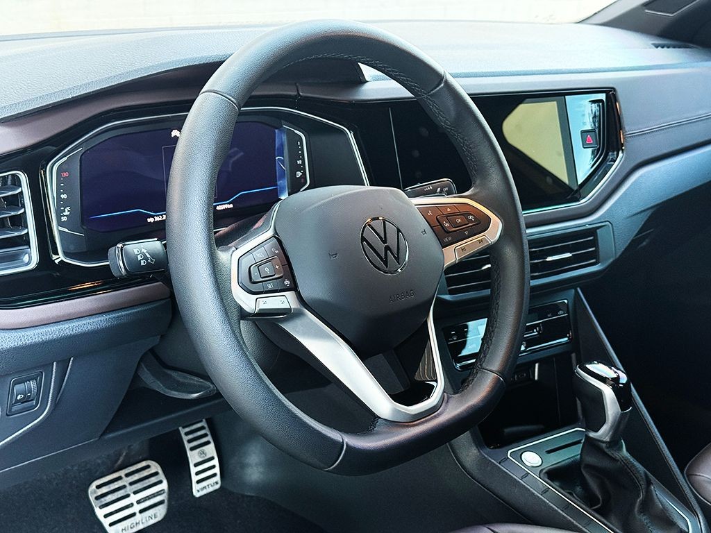 VOLKSWAGEN VIRTUS