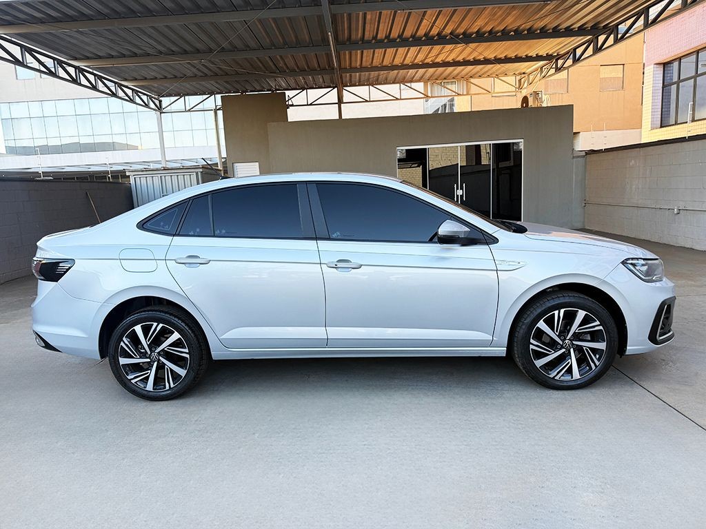 VOLKSWAGEN VIRTUS