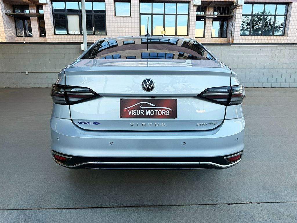 VOLKSWAGEN VIRTUS
