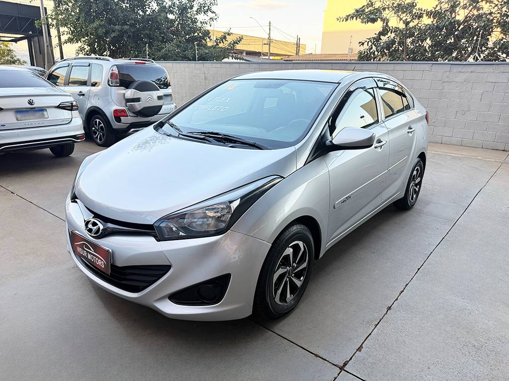 HYUNDAI HB20S