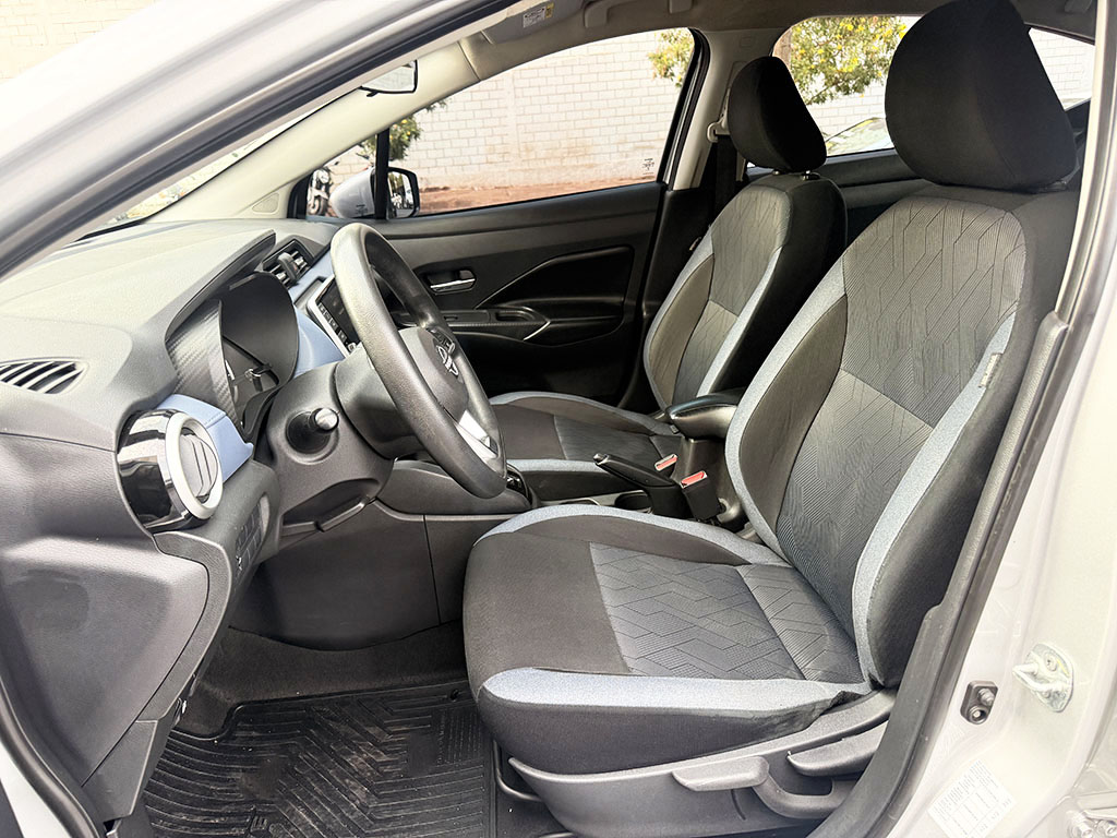 NISSAN VERSA