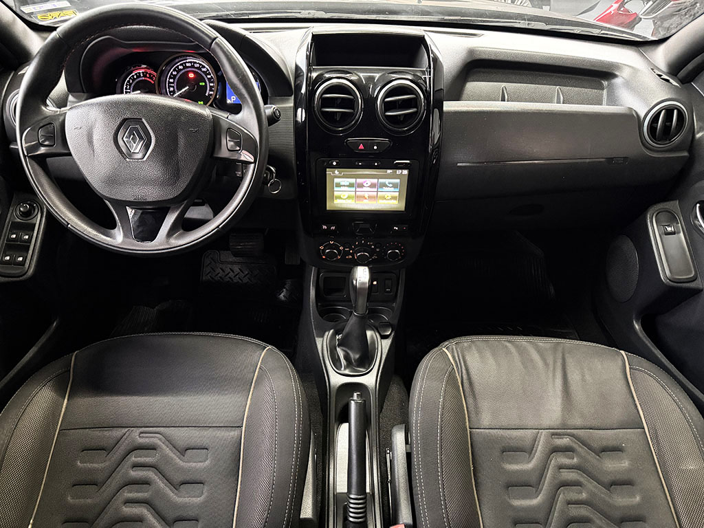 RENAULT DUSTER