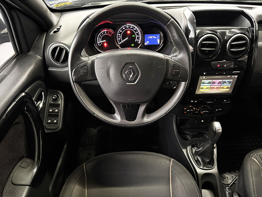 RENAULT DUSTER