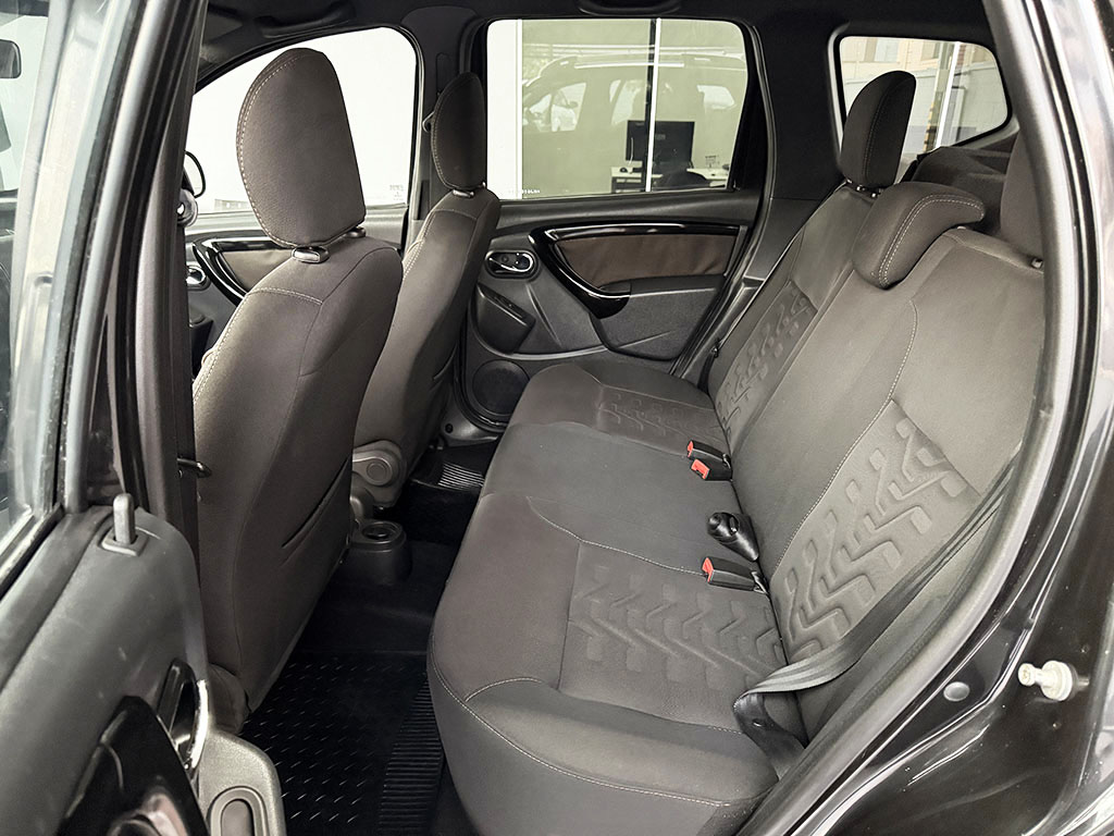 RENAULT DUSTER