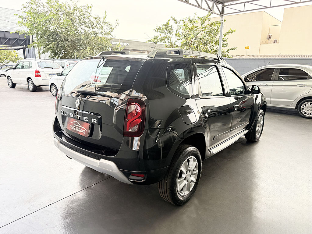 RENAULT DUSTER