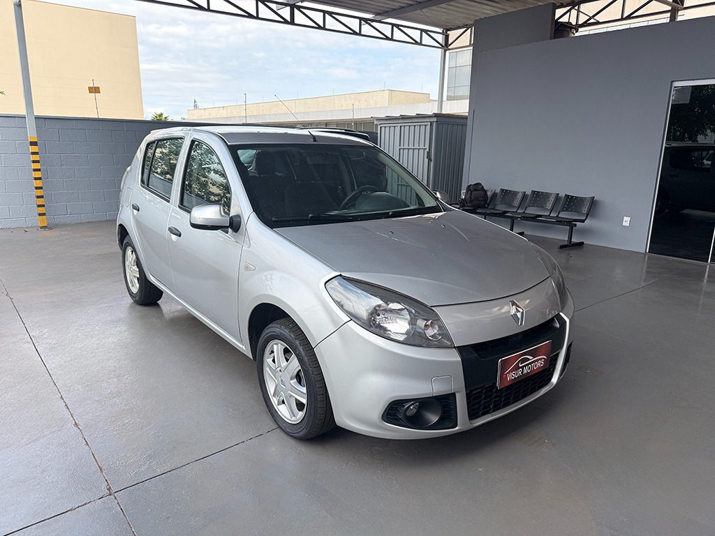 RENAULT SANDERO