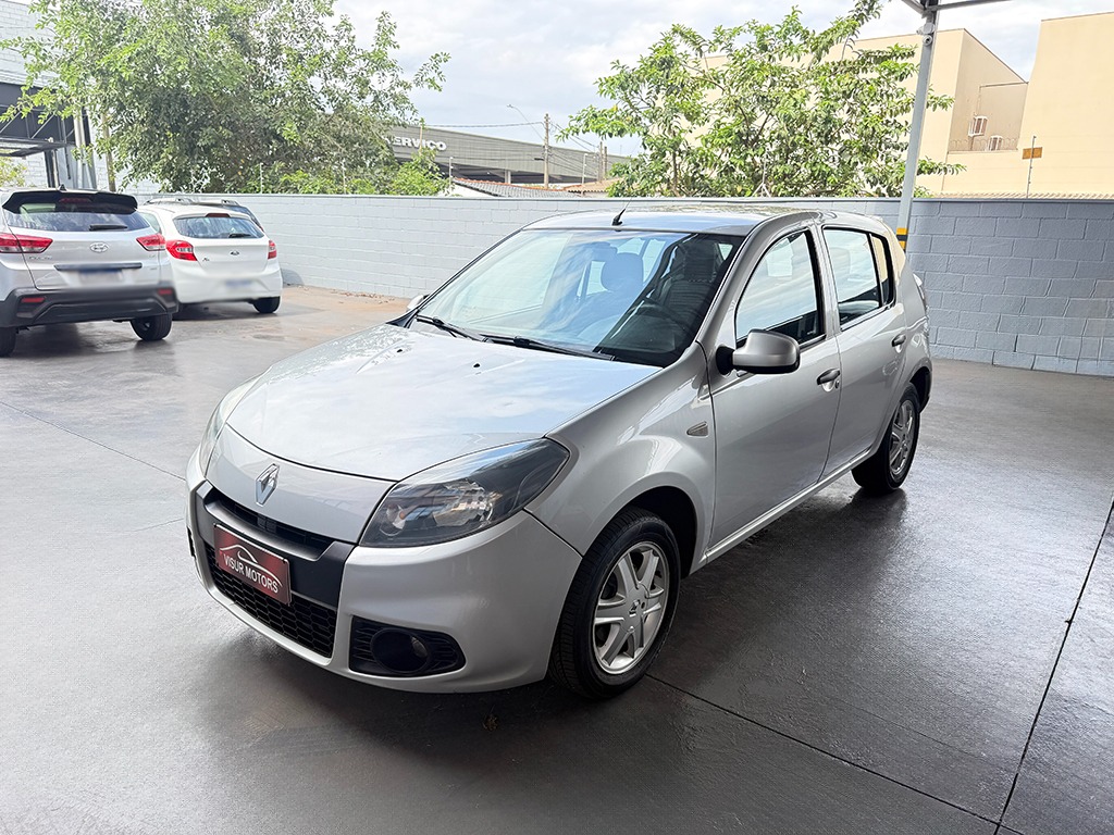 RENAULT SANDERO