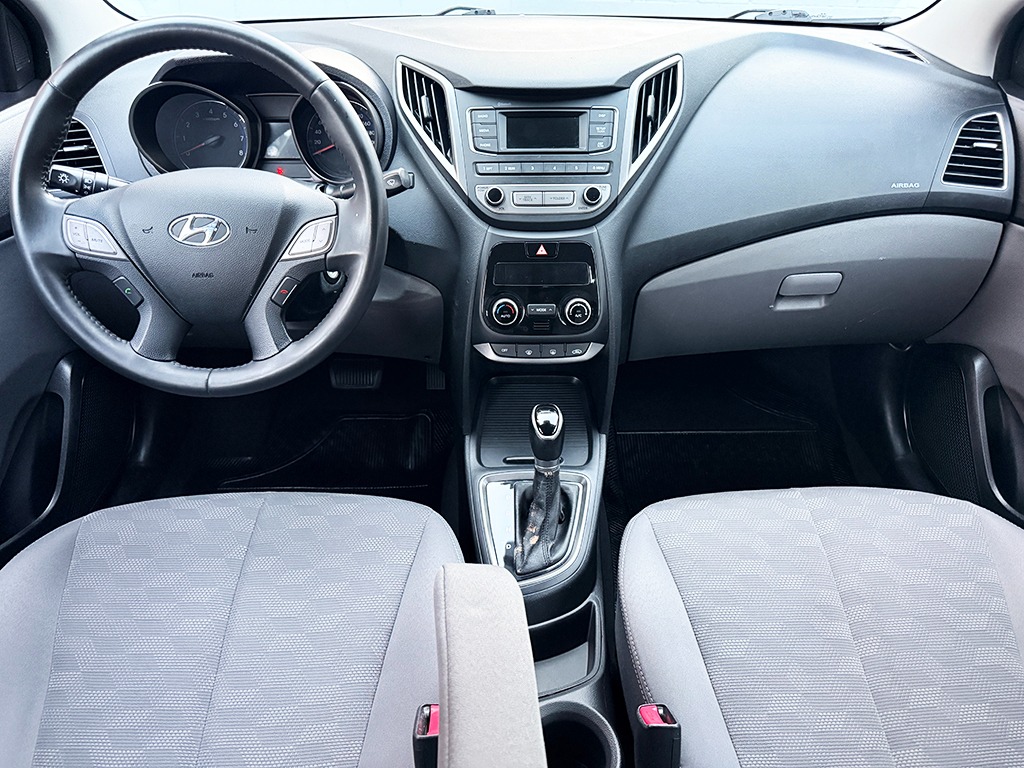 HYUNDAI HB20S