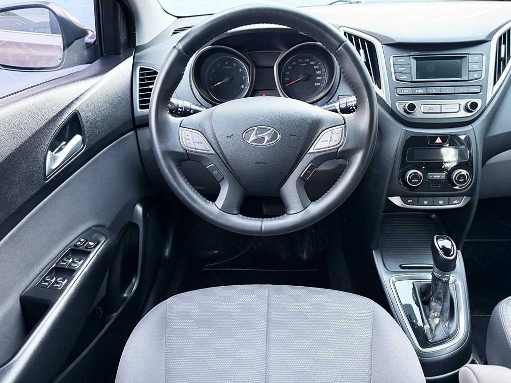 HYUNDAI HB20S
