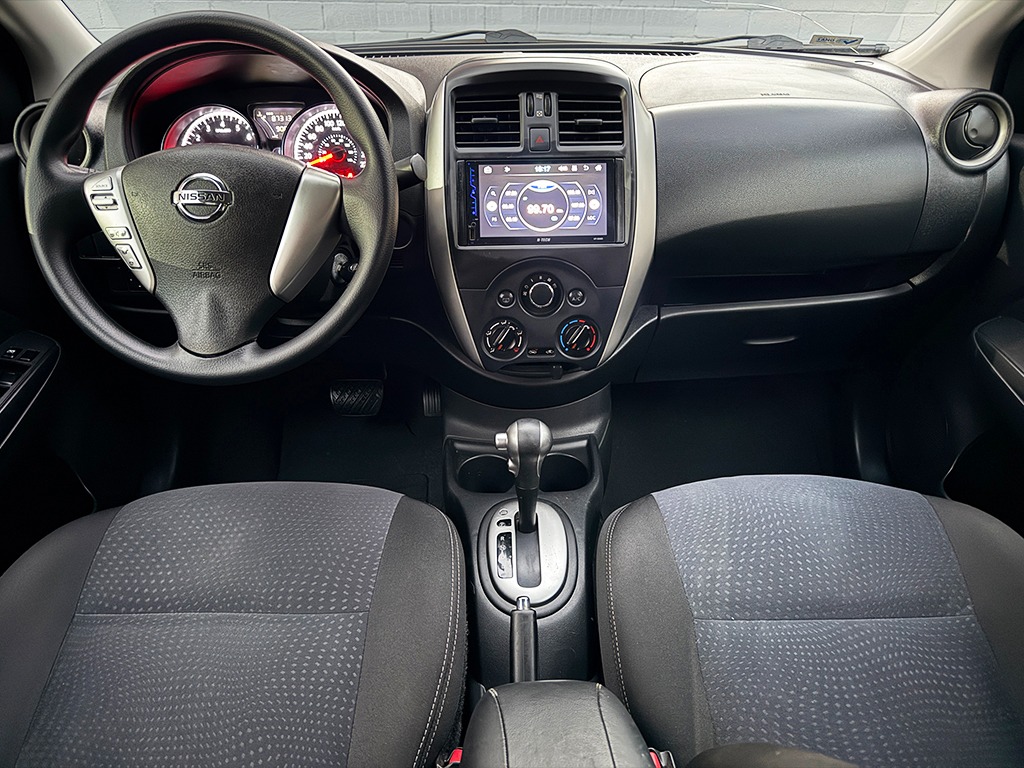 NISSAN VERSA