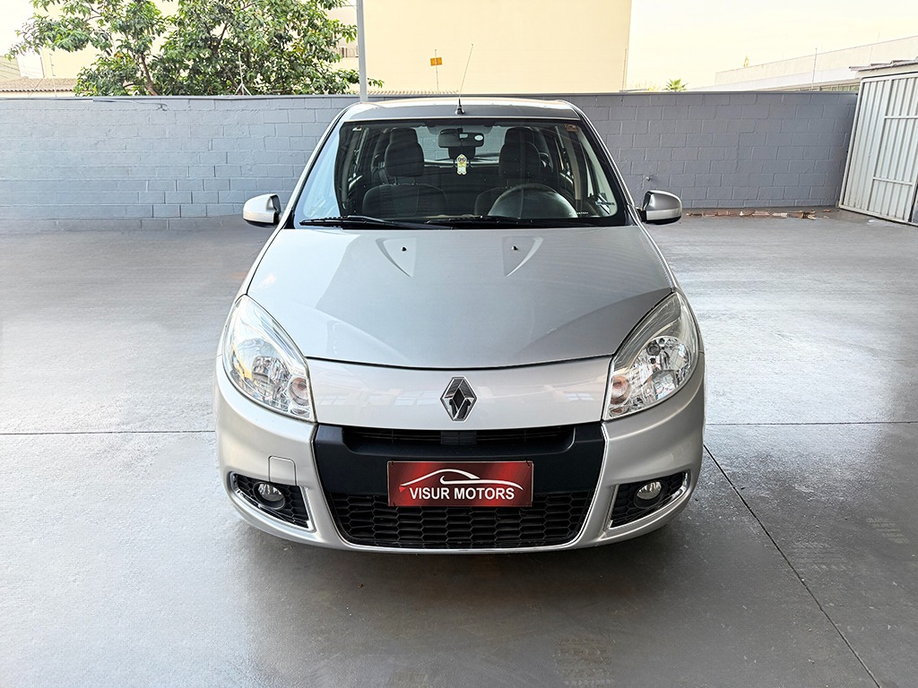 RENAULT SANDERO