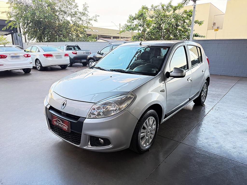 RENAULT SANDERO