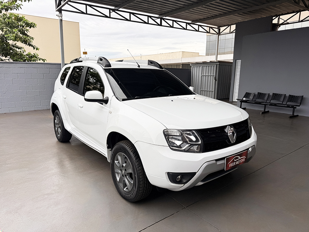 RENAULT DUSTER