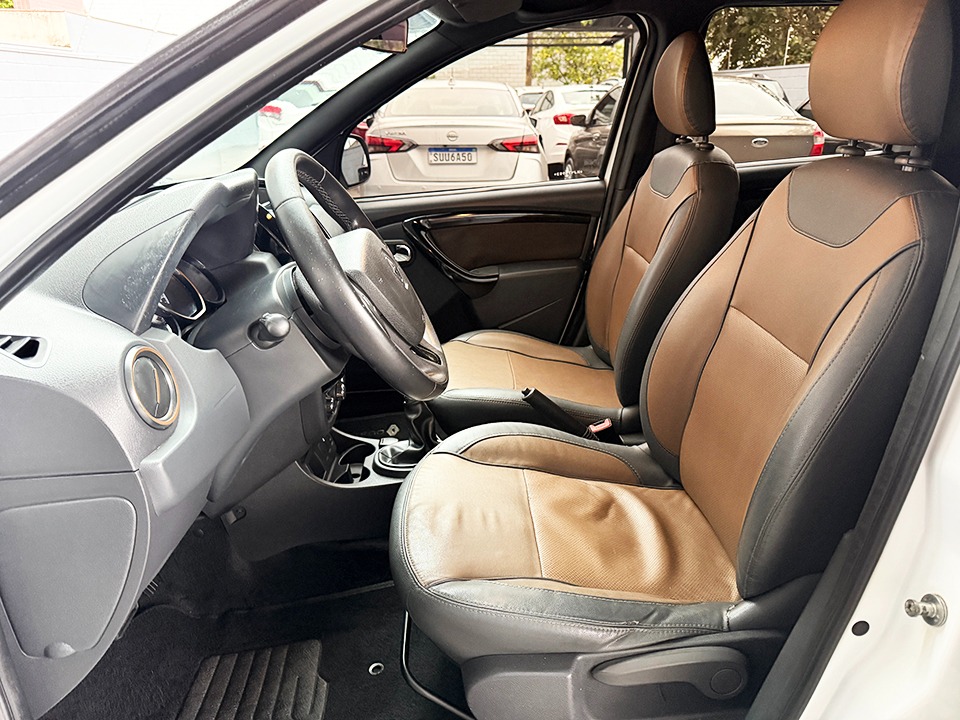 RENAULT DUSTER