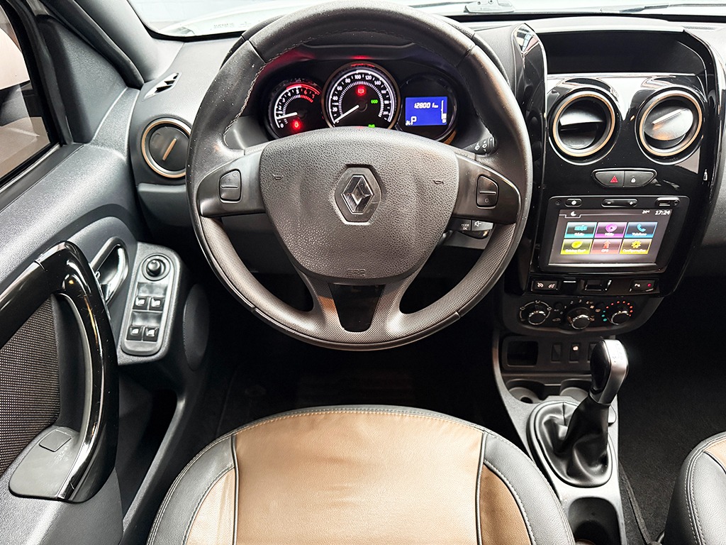 RENAULT DUSTER