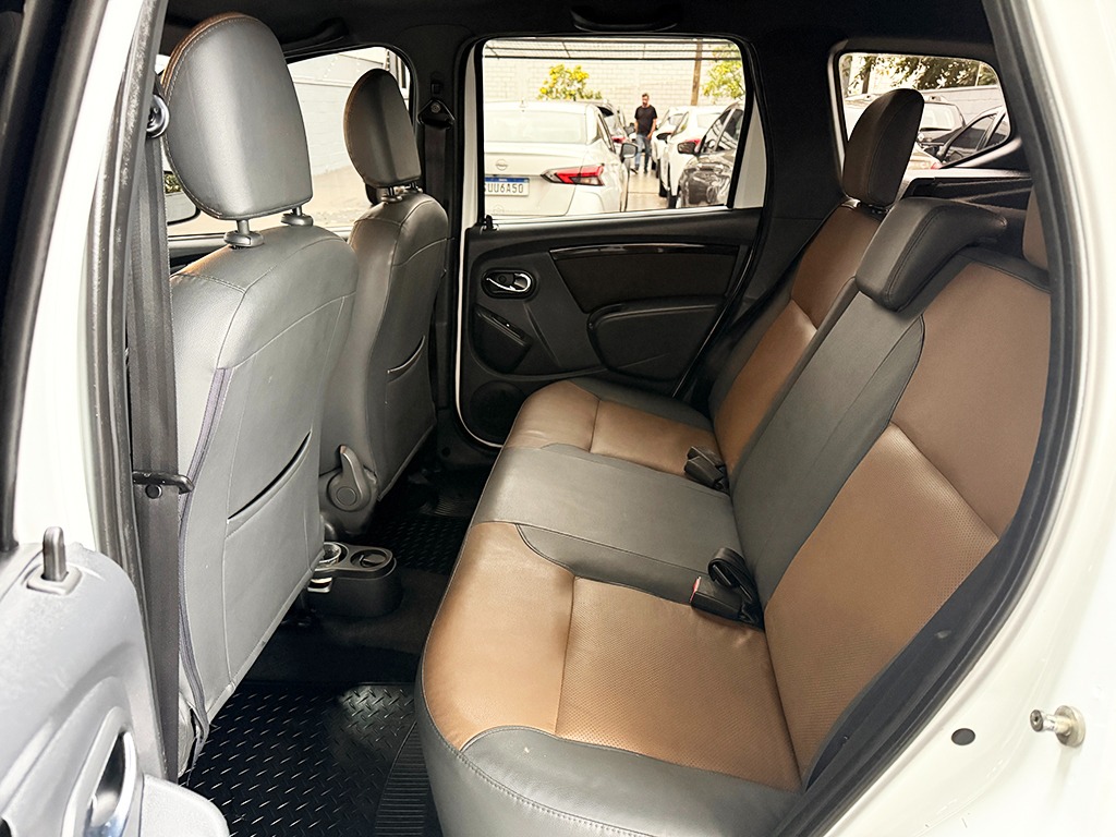 RENAULT DUSTER